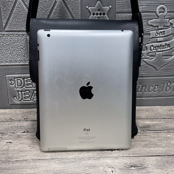 スーパーコピーブランドバッグ背面デザイン